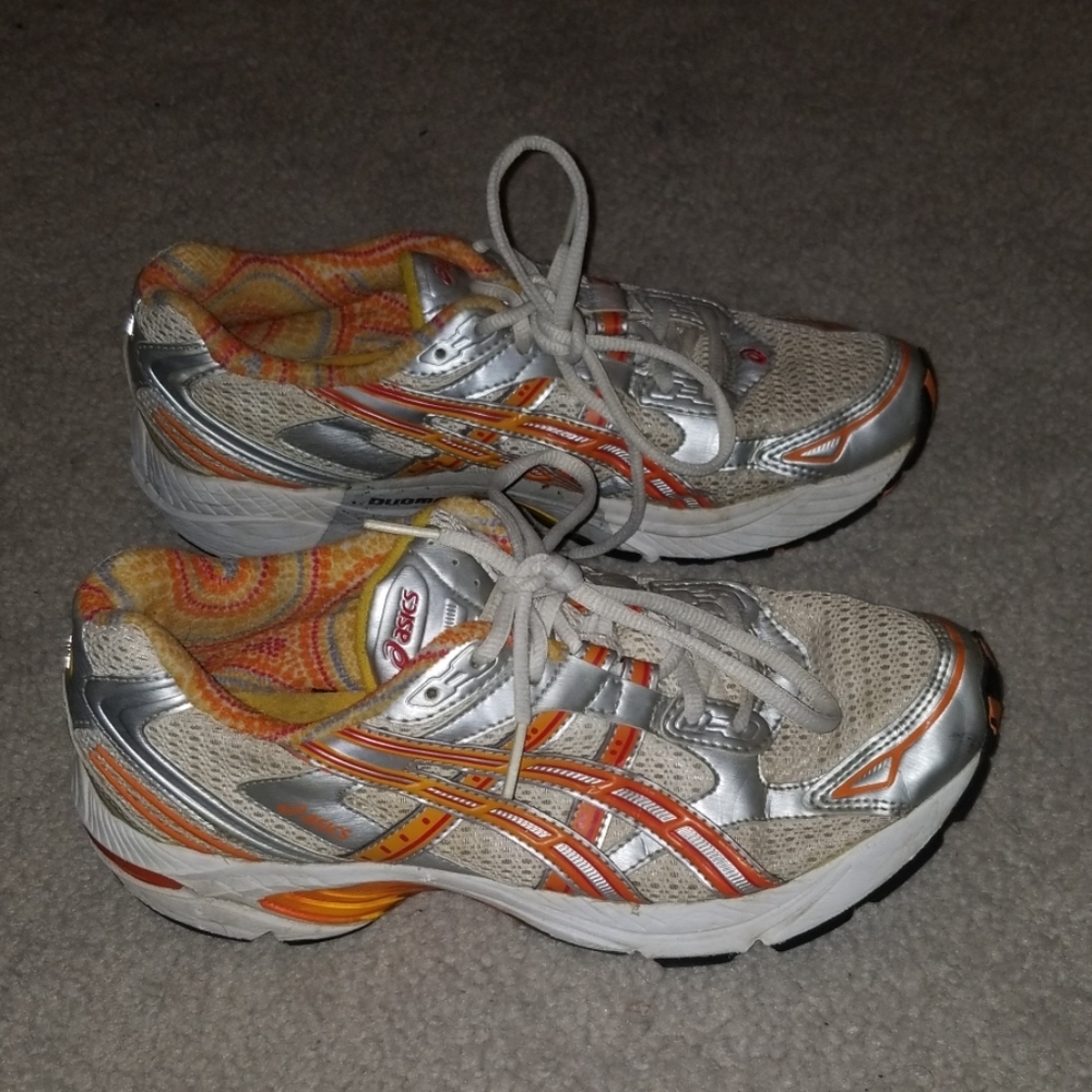 Asics athletic women's shoes size 7.5